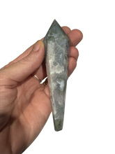 Load image into Gallery viewer, Moss Agate Wand