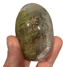 Load image into Gallery viewer, Garden Quartz Palm Stone