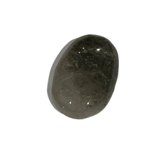 Load image into Gallery viewer, Garden Quartz Palm Stone