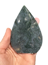 Load image into Gallery viewer, Moss Agate Freeform