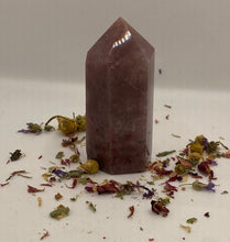 Load image into Gallery viewer, Strawberry Quartz Polished Points
