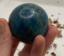 Load image into Gallery viewer, Apatite Spheres