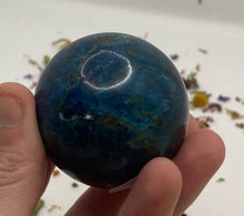 Load image into Gallery viewer, Apatite Spheres