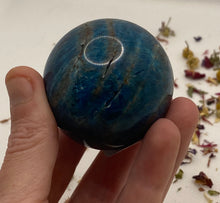 Load image into Gallery viewer, Apatite Spheres