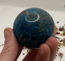 Load image into Gallery viewer, Apatite Spheres