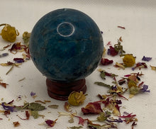 Load image into Gallery viewer, Apatite Spheres