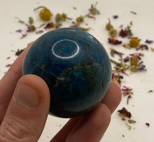 Load image into Gallery viewer, Apatite Spheres