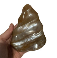 Load image into Gallery viewer, Peach Moonstone Flames