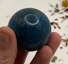 Load image into Gallery viewer, Apatite Spheres