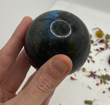 Load image into Gallery viewer, Labradorite Spheres