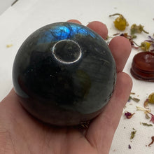 Load image into Gallery viewer, Labradorite Spheres