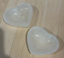 Load image into Gallery viewer, Selenite Heart Bowl: 7cm