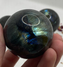 Load image into Gallery viewer, Labradorite Spheres