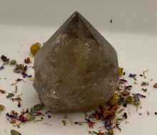 Load image into Gallery viewer, Smoky Quartz Semi Polished Cut Base Points