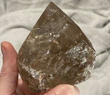 Load image into Gallery viewer, Smoky Quartz Semi Polished Cut Base Points