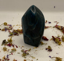 Load image into Gallery viewer, Apatite Flame