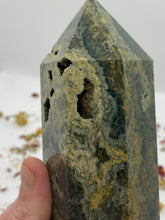 Load image into Gallery viewer, Ocean Jasper 17cm Tower