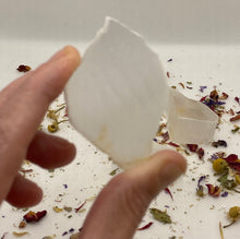 Load image into Gallery viewer, Selenite TV Stones