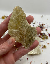 Load image into Gallery viewer, Golden Mica