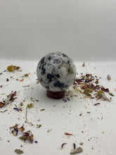 Load image into Gallery viewer, Moonstone Sphere