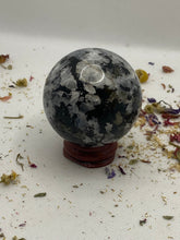 Load image into Gallery viewer, Moonstone Sphere
