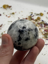 Load image into Gallery viewer, Moonstone Sphere