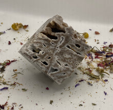 Load image into Gallery viewer, Sphalerite Floating Cube