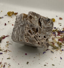 Load image into Gallery viewer, Sphalerite Floating Cube