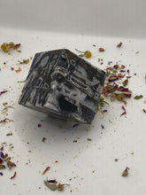 Load image into Gallery viewer, Sphalerite Floating Cube