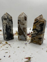 Load image into Gallery viewer, Sphalerite Tower