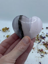 Load image into Gallery viewer, Mangano Smokey Heart