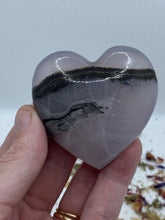 Load image into Gallery viewer, Mangano Smokey Heart