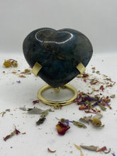 Load image into Gallery viewer, Labradorite Standing Heart