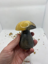 Load image into Gallery viewer, Septarian Mushroom