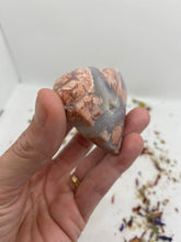 Load image into Gallery viewer, Pink Agate Heart