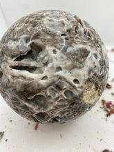 Load image into Gallery viewer, Sphalerite Sphere