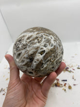 Load image into Gallery viewer, Sphalerite Sphere