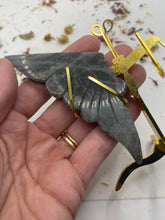 Load image into Gallery viewer, Labradorite Butterfly Wings