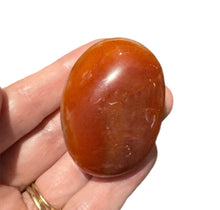Load image into Gallery viewer, Carnelian Palmstone