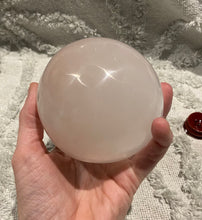 Load image into Gallery viewer, Selenite Spheres