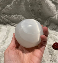 Load image into Gallery viewer, Selenite Spheres