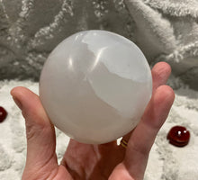 Load image into Gallery viewer, Selenite Spheres