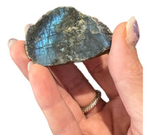 Load image into Gallery viewer, Labradorite Slices