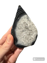 Load image into Gallery viewer, Black Agate Flame