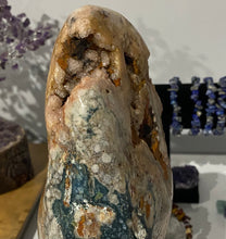 Load image into Gallery viewer, Pink Amethyst With Stand