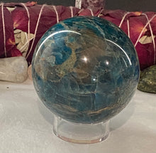 Load image into Gallery viewer, Blue Apatite Sphere