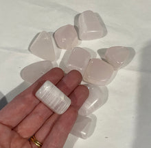 Load image into Gallery viewer, Mangano Calcite Tumbles