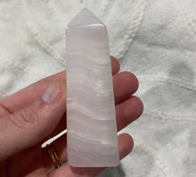 Load image into Gallery viewer, Mangano Calcite Tower