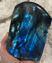 Load image into Gallery viewer, Labradorite Freeform
