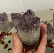 Load image into Gallery viewer, Amethyst Core